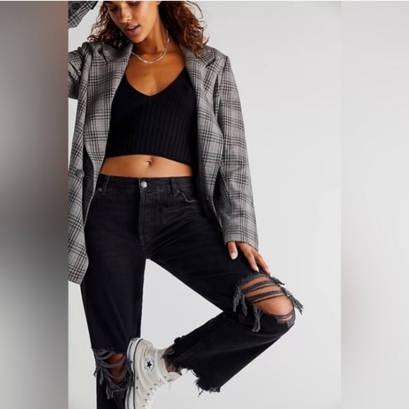 FREE PEOPLE Maggie Mid Rise Distressed Wide Leg Jeans Size 31 NWT - Picture 3 of 4